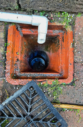 https://blockeddrainswoodlands.com.au/uploads/2025/07/hero-blocked-sewers-89214.jpg